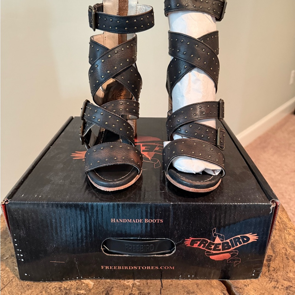 FREEBIRD “TANICA” Size 8
